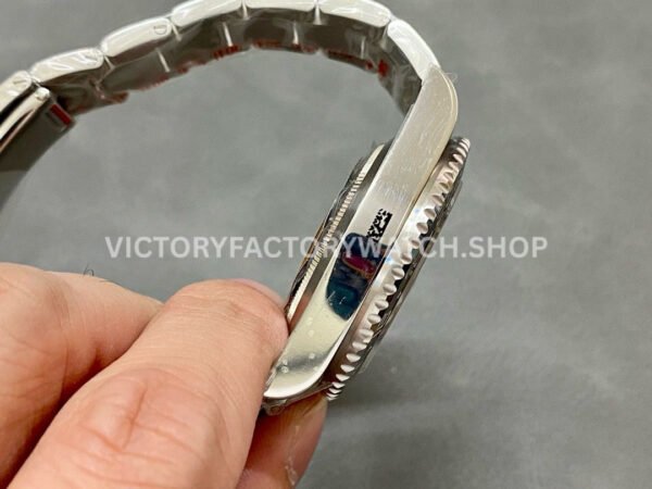 QF Factory Rolex GMT-Master II 126710GRNR-0004 40mm Full 904L Black Dial (4) QF Factory Rolex GMT-Master II 126710GRNR-0004 40mm Full 904L Black Dial