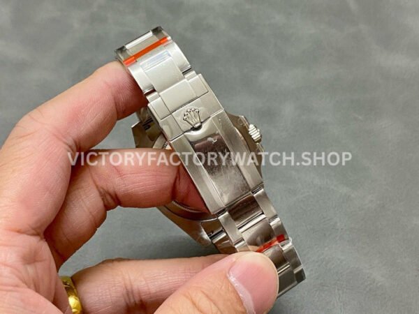 QF Factory Rolex GMT-Master II 126710GRNR-0004 40mm Full 904L Black Dial (6) QF Factory Rolex GMT-Master II 126710GRNR-0004 40mm Full 904L Black Dial