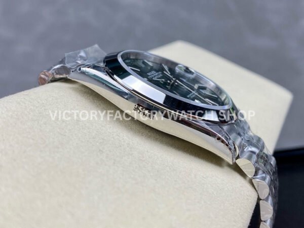 VS Factory Counterweight Rolex Datejust 126300-0020 41mm Smooth Bezel Full 904L Mint Green Dial Jubilee