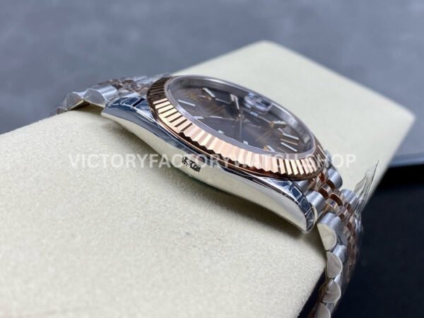 VS Factory Counterweight Rolex Datejust 126331-0002 41mm Half Rose Gold Brown Dial Jubilee (9) VS Factory Counterweight Rolex Datejust 126331-0002 41mm Half Rose Gold Brown Dial Jubilee