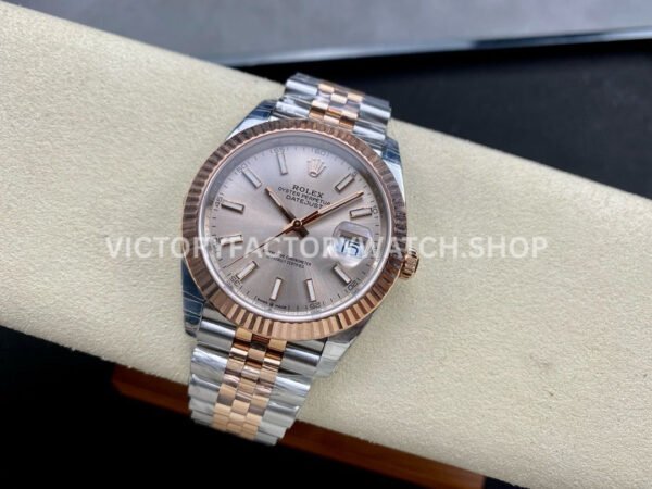 VS Factory Counterweight Rolex Datejust 126331-0010 41mm Half Rose Gold Pink Dial Jubilee (3) VS Factory Counterweight Rolex Datejust 126331-0010 41mm Half Rose Gold Pink Dial Jubilee