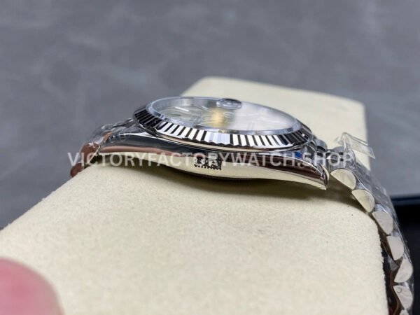 VS Factory Counterweight Rolex Datejust 126334-0004 41mm Full 904L Silver Dial Jubilee (4) VS Factory Counterweight Rolex Datejust 126334-0004 41mm Full 904L Silver Dial Jubilee