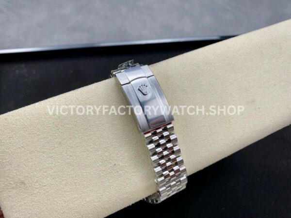 VS Factory Counterweight Rolex Datejust 126334-0004 41mm Full 904L Silver Dial Jubilee (5) VS Factory Counterweight Rolex Datejust 126334-0004 41mm Full 904L Silver Dial Jubilee