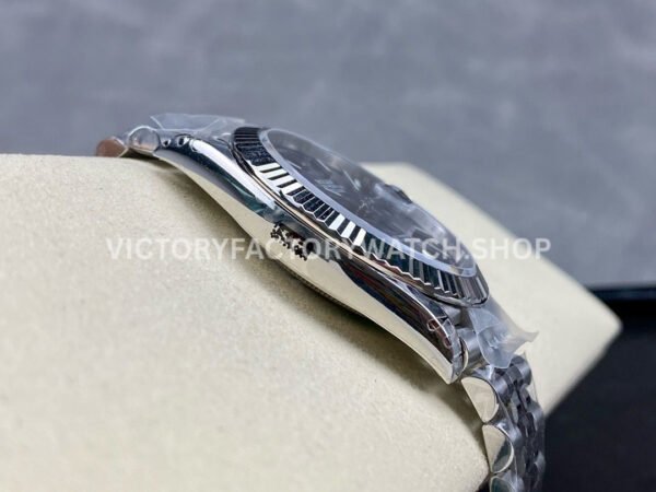VS Factory Counterweight Rolex Datejust 126334-0032 41mm Full 904L Fluted Motif Blue Dial Jubilee