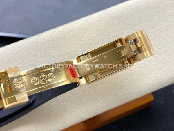 VS Factory Counterweight Rolex Daytona 126518LN-0012 40mm Yellow Gold Rubber Strap Black Eye Champagne Dial