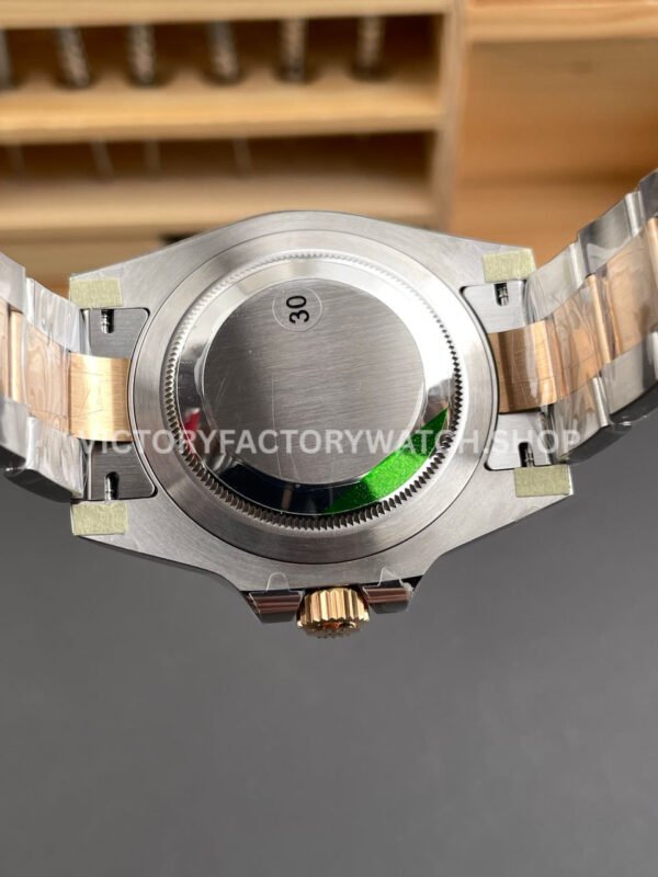 VS Factory Counterweight Rolex GMT-Master II 126711CHNR-0002 40mm Half Rose Gold Black Dial (2) VS Factory Counterweight Rolex GMT-Master II 126711CHNR-0002 40mm Half Rose Gold Black Dial