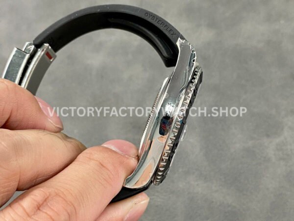 VS Factory Counterweight Rolex Yacht-Master 226659 42mm White Gold Oysterflex Black Dial (7) VS Factory Counterweight Rolex Yacht-Master 226659 42mm White Gold Oysterflex Black Dial