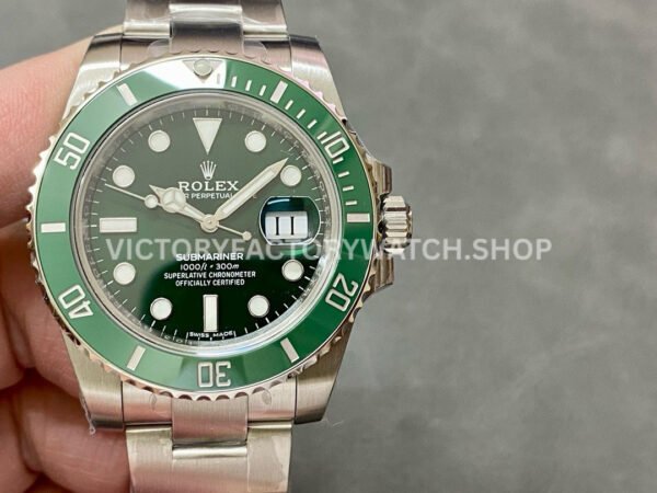 VS Factory Rolex Submariner Hulk 116610LV 40mm Full 904L Green Dial (3) VS Factory Rolex Submariner Hulk 116610LV 40mm Full 904L Green Dial Super clone