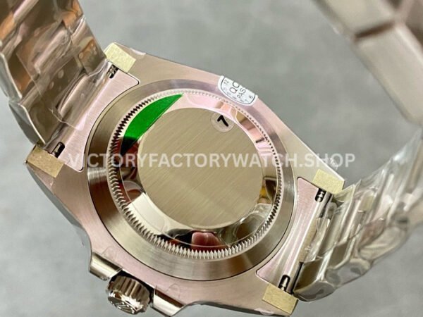 VS Factory Rolex Submariner Hulk 116610LV 40mm Full 904L Green Dial (9) VS Factory Rolex Submariner Hulk 116610LV 40mm Full 904L Green Dial