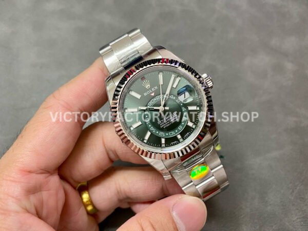 ZF Factory Rolex Sky-Dweller 336934-0001 42mm White Gold 904L Green Dial (2) ZF Factory Rolex Sky-Dweller 336934-0001 42mm White Gold 904L Green Dial