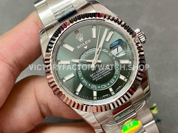 ZF Factory Rolex Sky-Dweller 336934-0001 42mm White Gold 904L Green Dial (3) ZF Factory Rolex Sky-Dweller 336934-0001 42mm White Gold 904L Green Dial