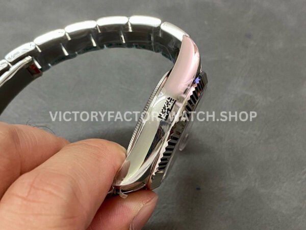 ZF Factory Rolex Sky-Dweller 336934-0001 42mm White Gold 904L Green Dial (6) ZF Factory Rolex Sky-Dweller 336934-0001 42mm White Gold 904L Green Dial