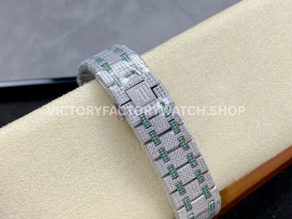 AMG Factory Audemars Piguet Royal Oak Selfwinding 15400 41mm Green Diamond Bezel Green Diamond Baguette Dial