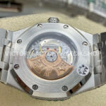 AMG Factory Audemars Piguet Royal Oak Selfwinding 1540 (3) AMG Factory Audemars Piguet Royal Oak Selfwinding 15400 41mm Green Diamond Bezel Diamond Baguette Dial