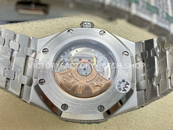 AMG Factory Audemars Piguet Royal Oak Selfwinding 1540 (3) AMG Factory Audemars Piguet Royal Oak Selfwinding 15400 41mm Green Diamond Bezel Diamond Baguette Dial
