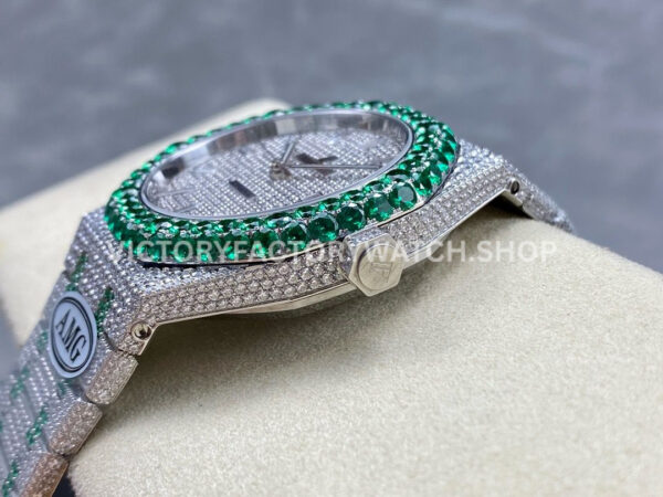 AMG Factory Audemars Piguet Royal Oak Selfwinding 1540 (6) AMG Factory Audemars Piguet Royal Oak Selfwinding 15400 41mm Green Diamond Bezel Diamond Baguette Dial