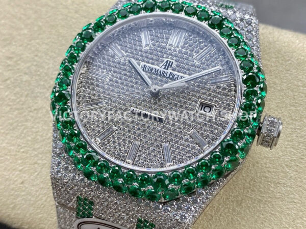 AMG Factory Audemars Piguet Royal Oak Selfwinding 1540 (9) AMG Factory Audemars Piguet Royal Oak Selfwinding 15400 41mm Green Diamond Bezel Diamond Baguette Dial