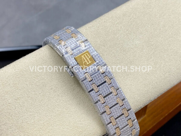 AMG Factory Audemars Piguet Royal Oak Selfwinding 15400 41 (8) AMG Factory Audemars Piguet Royal Oak 15400 41mm Yellow Gold Black Diamond Bezel Black Diamond Dial