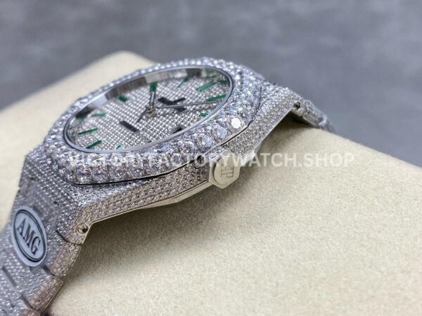 AMG Factory Audemars Piguet Royal Oak Selfwinding 15400 41mm Diamond Bezel Green Diamond Baguette Dial