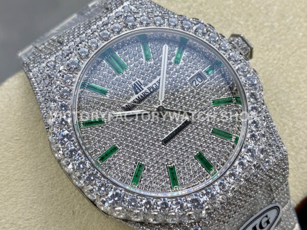 AMG Factory Audemars Piguet Royal Oak Selfwinding 15400 41mm Diamond Bezel Green Diamond Baguette Dial