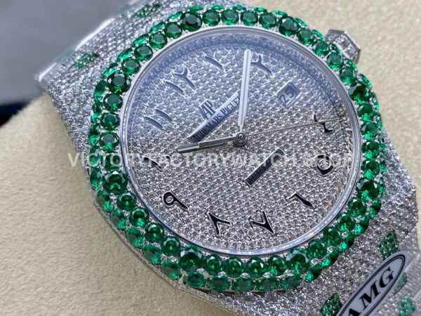 AMG Factory Audemars Piguet Royal Oak Selfwinding (5) AMG Factory Audemars Piguet Royal Oak Selfwinding 15400 41mm Green Diamond Bezel Arabic Number Diamond Dial