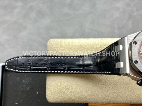 APF Factory Audemars Piguet Royal Oak Offshore Chronograph 26170ST.OO.D101CR.02 42mm Steel Leather Strap Arabic Numerals Silver Dial