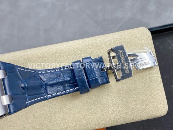 APF Factory Audemars Piguet Royal Oak Offshore Chronograph 26170ST.OO.D305CR.01 42mm Steel Leather Strap Blue Eye White Dial