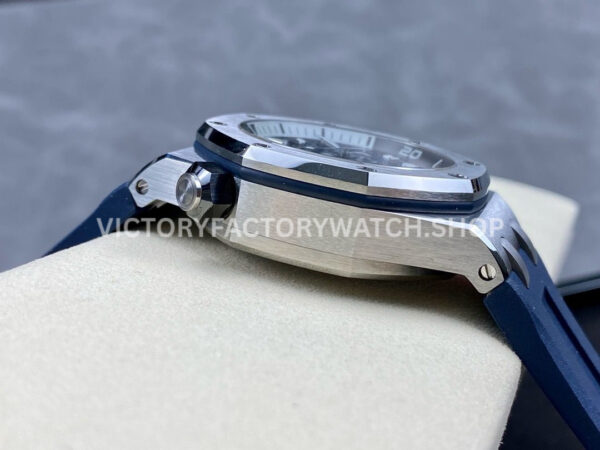 APF Factory Audemars Piguet Royal Oak Offshore Diver 15720ST.OO.A027CA.01 42mm Steel Rubber Strap Blue Dial
