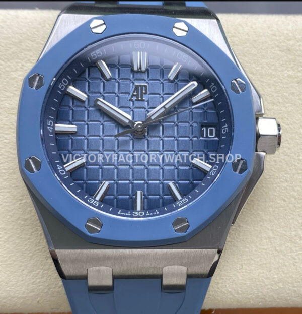 APP 15605 blue gradient