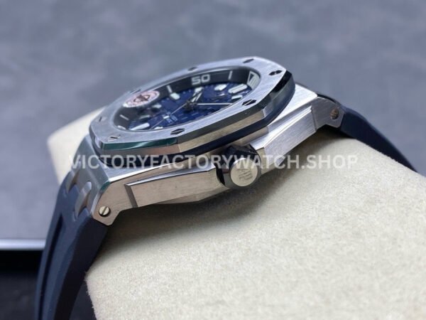 APS Factory Audemars Piguet Royal Oak Offshore Diver 15720ST.OO.A027CA.01 42mm Steel Blue Rubber Strap Blue Dial