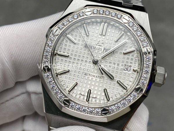 APS Factory Audemars Piguet Royal Oak Selfwinding 37mm 15450ST.OO.1256ST.01 Stainless Steel Diamond Bezel Silver Dial