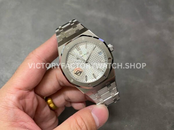 APS Factory Audemars Piguet Royal Oak Selfwinding 15500ST.OO.1220ST.04 41mm Silver Dial