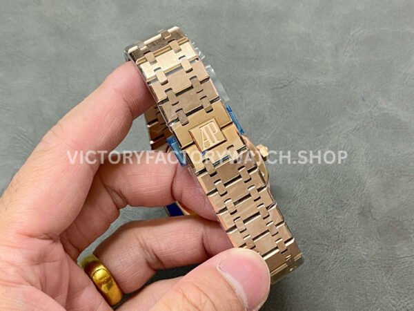 APS Factory Audemars Piguet Royal Oak Selfwinding 41mm 15510OR.OO.1320OR.03 Full (7) APS Factory Audemars Piguet Royal Oak Selfwinding 15510OR.OO.1320OR.03 41mm Full Rose Gold Blue Dial