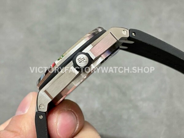 APS Factory Audemars Piguet Royal Oak Selfwinding 42mm 15710ST.OO.A002CA.01 Rubber (4) APS Factory Audemars Piguet Royal Oak Offshore Diver 15710ST.OO.A002CA.01 42mm Rubber Strap Black Dial