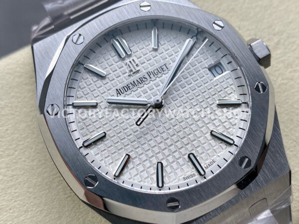APW Factory Audemars Piguet Royal Oak 15500STOO1220ST04 41mm Full Steel White Dial (5) APW Factory Audemars Piguet Royal Oak 15500.ST.OO.1220ST.04 41mm Full Steel White Dial