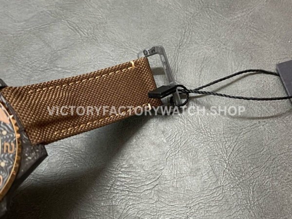 DIW Factory Rolex GMT-Master II 126710 Limited Edition 40mm Gold Word Carbon Fiber Artificial Fiber Woven Strap Middle Eastern Digital Gold Dial