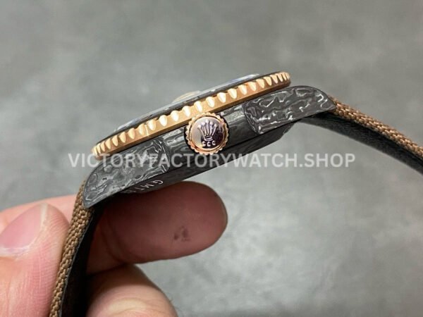 DIW Factory Rolex GMT-Master II 126710 Limited Edition 40mm Gold Word Carbon Fiber Artificial Fiber Woven Strap Middle Eastern Digital Gold Dial