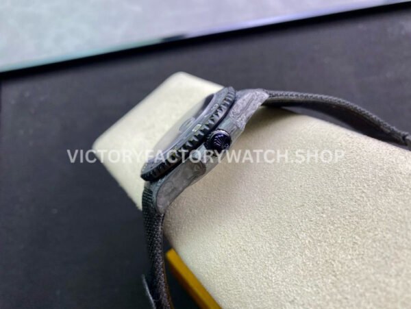 DIW Factory Rolex GMT-Master II 126710 Limited Edition 40mm Silver Word Carbon Fiber Artificial Fiber Woven Strap Silver Carbon Fiber Dial