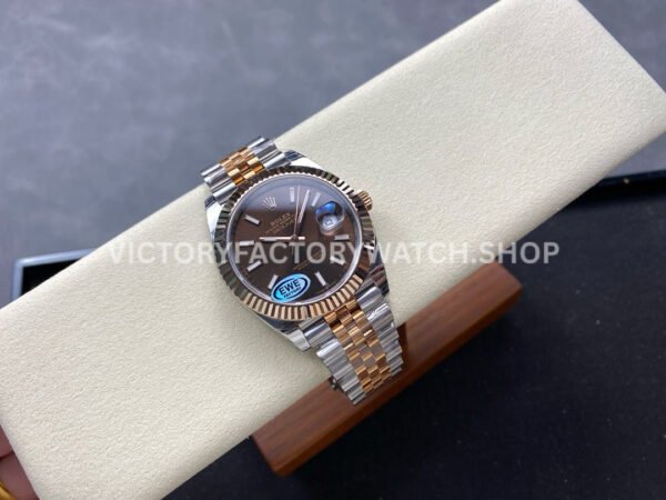 EWE Factory Rolex Datejust 126331-0002 41mm Half Rose Gold Brown Dial Jubilee (3) EWE Factory Rolex Datejust 126331-0002 41mm Half Rose Gold Brown Dial Jubilee