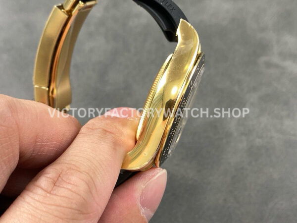 EWE Factory Rolex Daytona 126518LN-0010 40mm Yellow Gold Oysterflex Champagne Dial (6) EWE Factory Rolex Daytona 126518LN-0010 40mm Yellow Gold Oysterflex Champagne Dial