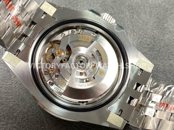 EWE Factory Rolex GMT-Master II 126710BLNR-0002 Batgirl 40mm Full 904L Black Dial Jubilee