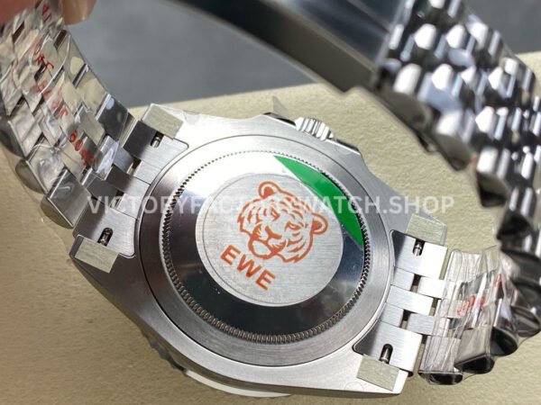 EWE Factory Rolex GMT-Master II 126710GRNR-0003 Bruce Wayne 40mm Full 904L Black Dial Jubilee