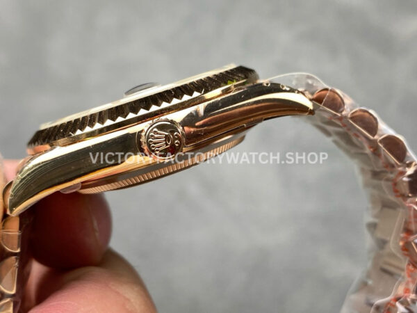 KF Factory Counterweight Rolex Day-Date 228235-0003 40mm Full Rose Gold Diamond Baguette Brown Dial