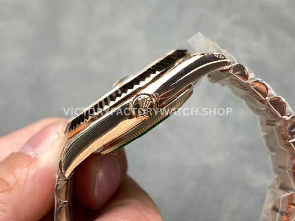 KF Factory Counterweight Rolex Day-Date 228235-0025 40mm Full Rose Gold Roman Numerals Green Dial