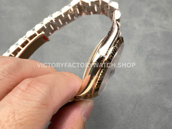 KF Factory Counterweight Rolex Day-Date 228235-0055 40mm Full Rose Gold Roman Numerals Slate Ombré Black Dial