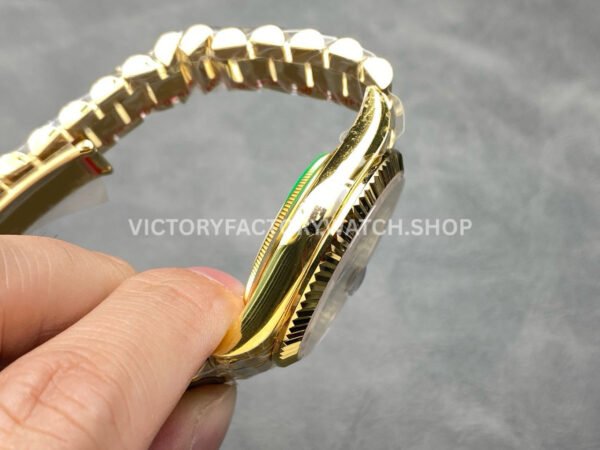 KF Factory Counterweight Rolex Day-Date 228238-0004 40mm Full Yellow Gold Diamond Baguette Black Dial