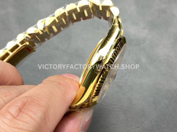 KF Factory Counterweight Rolex Day-Date 228238-0006 40mm Full Yellow Gold Roman Numerals Champagne Dial