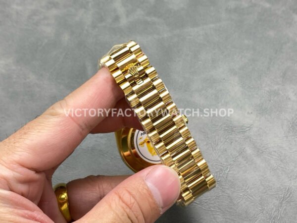 KF Factory Counterweight Rolex Day-Date 228238-0006 40mm Full Yellow Gold Roman Numerals Champagne Dial