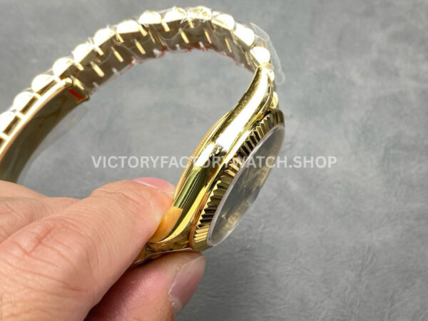 KF Factory Counterweight Rolex Day-Date 228238-0061 40mm Full Yellow Gold ( (4) KF Factory Counterweight Rolex Day-Date 228238-0061 40mm Full Yellow Gold Roman Numerals Slate Ombré Green Dial