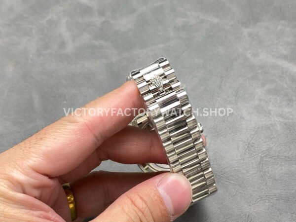 KF Factory Counterweight Rolex Day-Date 228239-0076 40mm Full White Gold Roman Numerals Slate Ombré Blue Dial